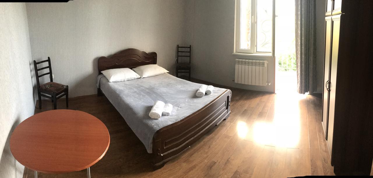 Bajo Guest House كوتايسي المظهر الخارجي الصورة