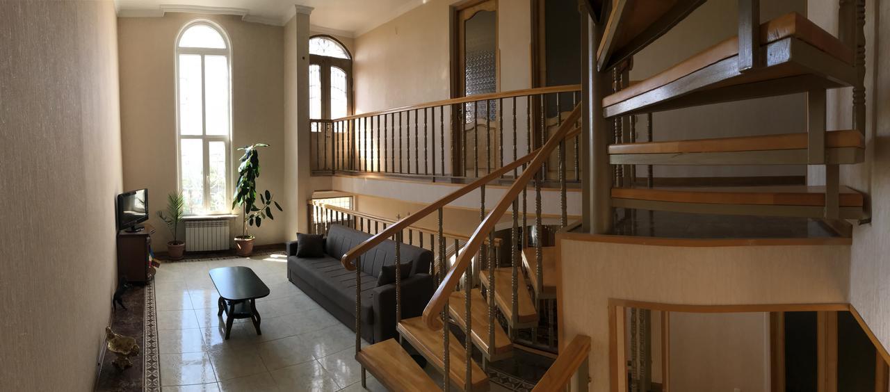 Bajo Guest House كوتايسي المظهر الخارجي الصورة